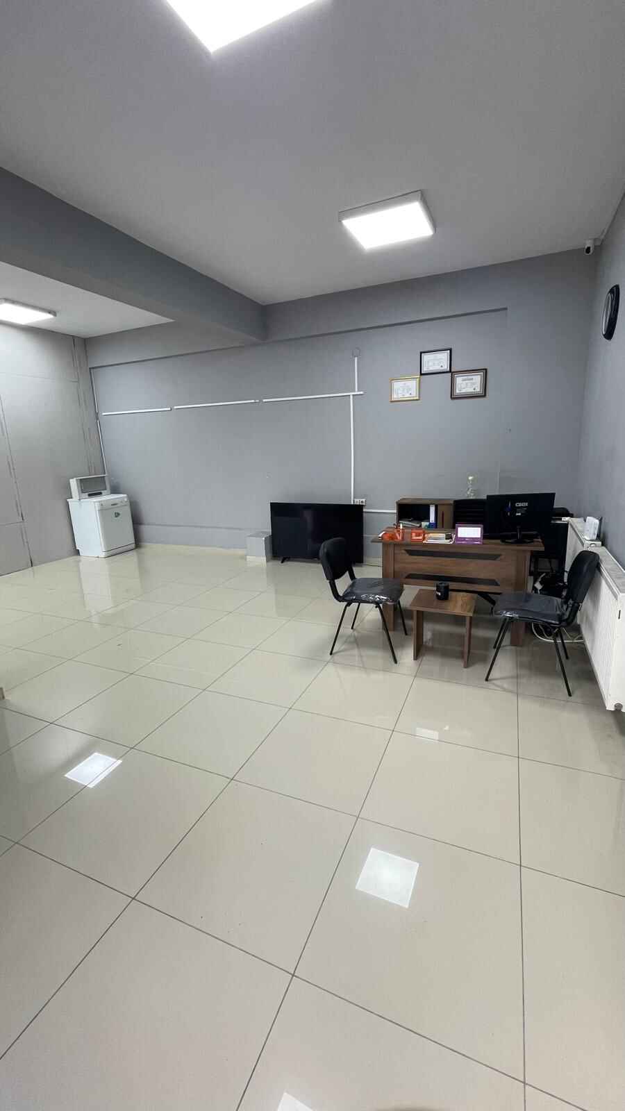 Ofis 4